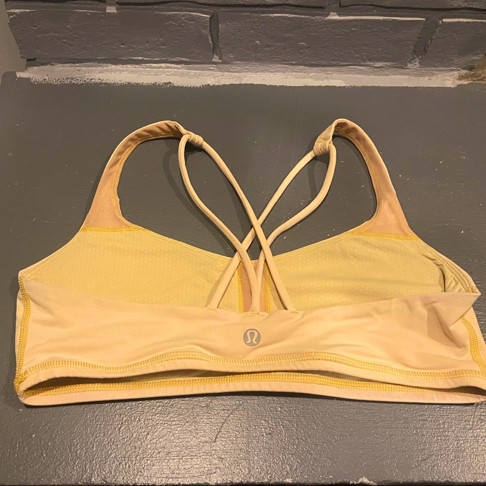 Lululemon Free To Be Bra Size 8